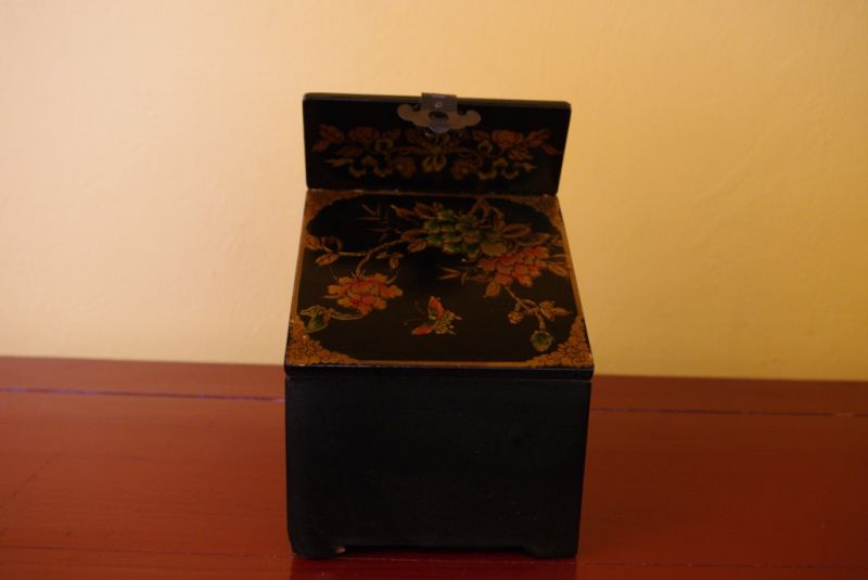 Small Chinese Jewelry Box Butterflies Black 3