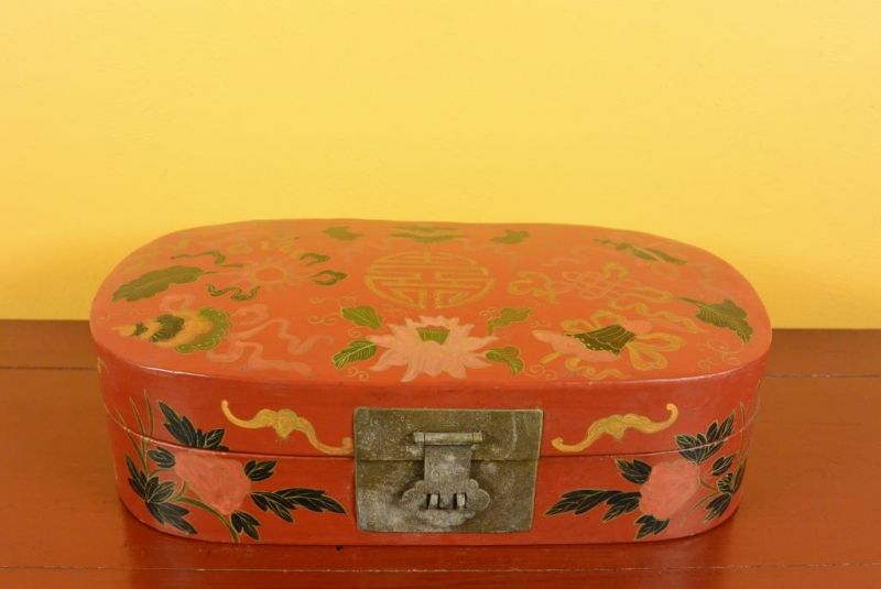 Small Chinese lacquer box - Red 1