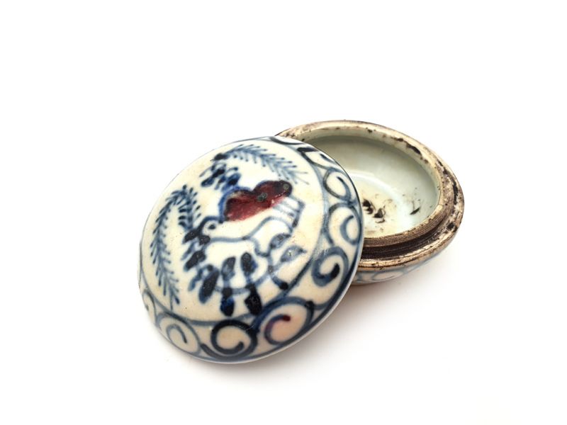 Small Chinese porcelain box - Round - Bird 4