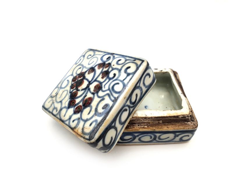 Small Chinese porcelain box - Square - Flower 3