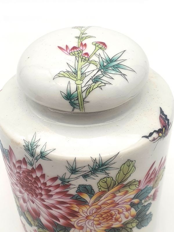 Small Chinese Porcelain Colored Potiche - butterflies and peonies 2