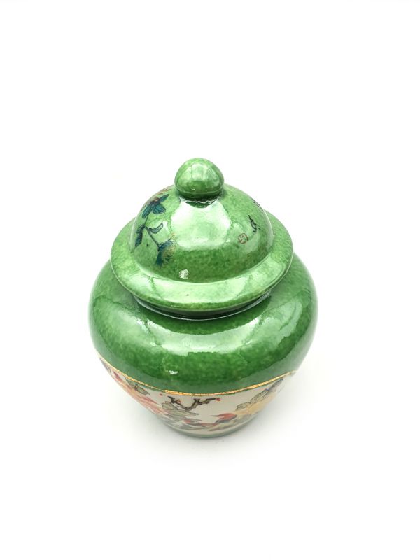 Small Chinese Porcelain Colored Potiche - Green - Landscape of China - Birds 2