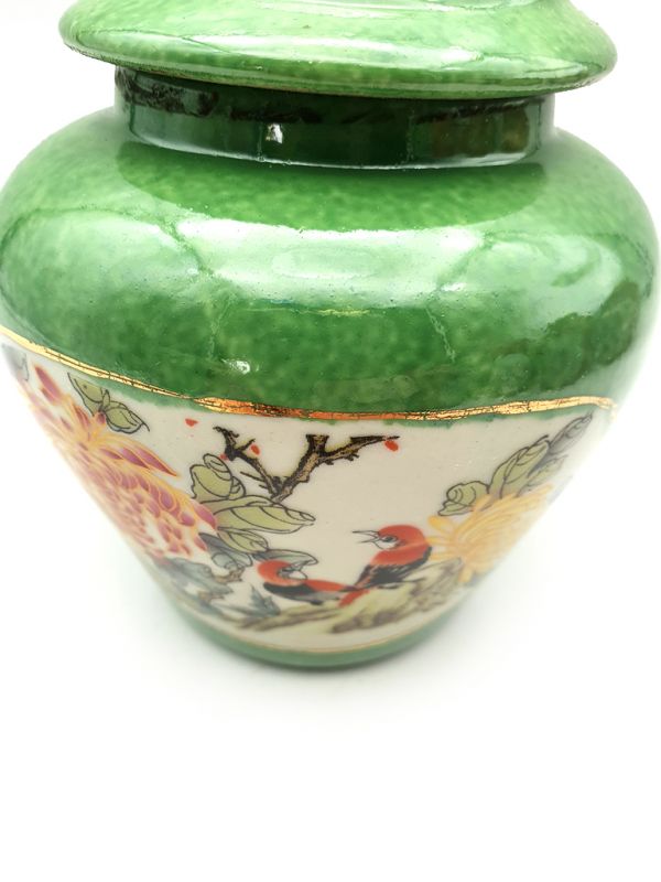 Small Chinese Porcelain Colored Potiche - Green - Landscape of China - Birds 3