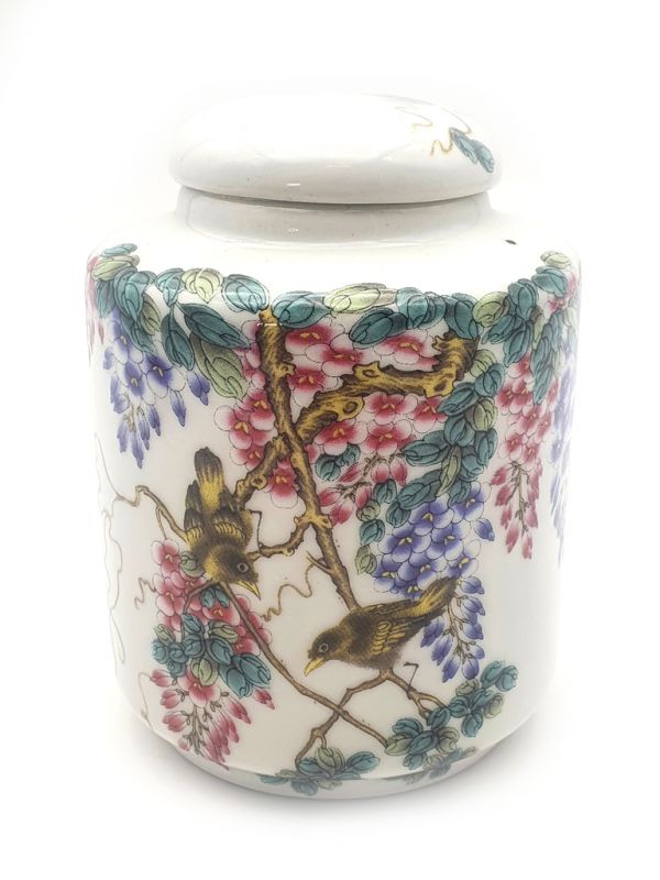 Small Chinese Porcelain Colored Potiche - The birds in the flowering tree 1
