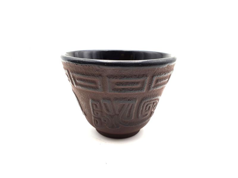 Small Chinese tea cup in cast iron - Chinese characters 1