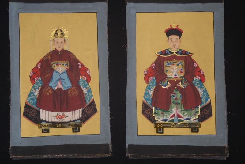 Small Ming Chinese ancestors couple Maroon 1