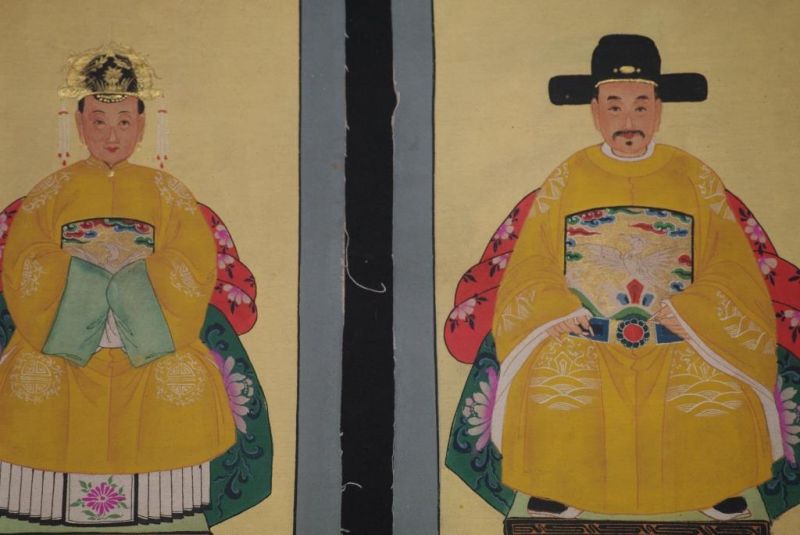Small Ming Chinese ancestors couple Yellow 2