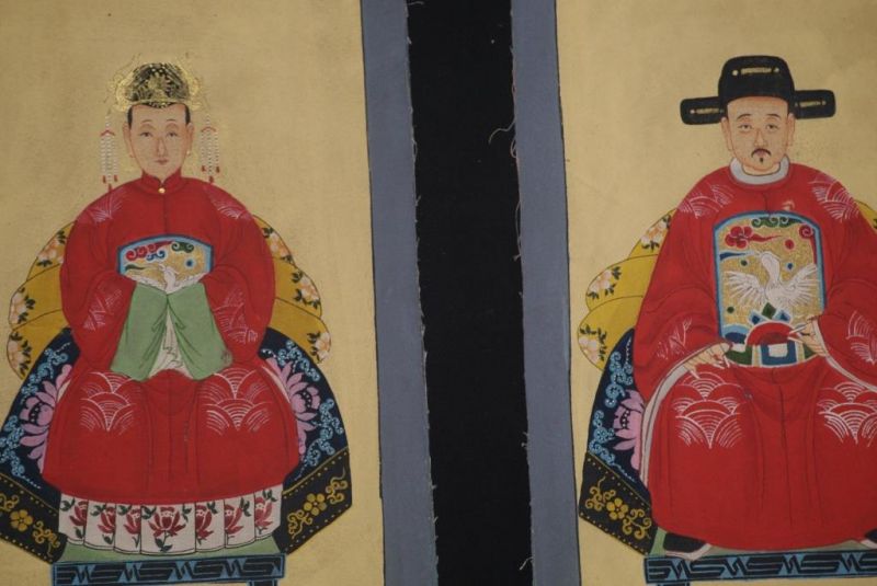 Small Qing Chinese ancestors couple Red 2