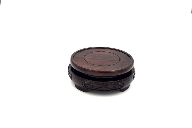 Soporte de madera redondo chino grabado 7,5cm 3
