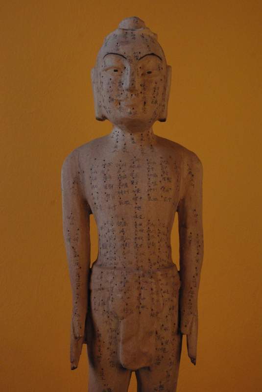 Statue Akupunktur Männlich 2