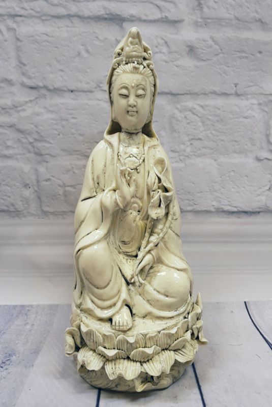 Statue chinoise blanche - Porcelaine Dehua - Déesse chinoise 1