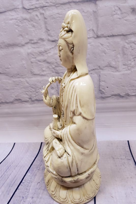 Statue chinoise blanche - Porcelaine Dehua - Déesse position de méditation 5