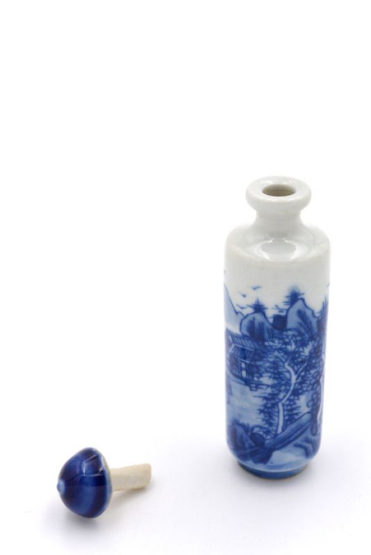 Tabaquera China de Porcelana - arte chino - Blanco y Azul - Paisaje 7 4