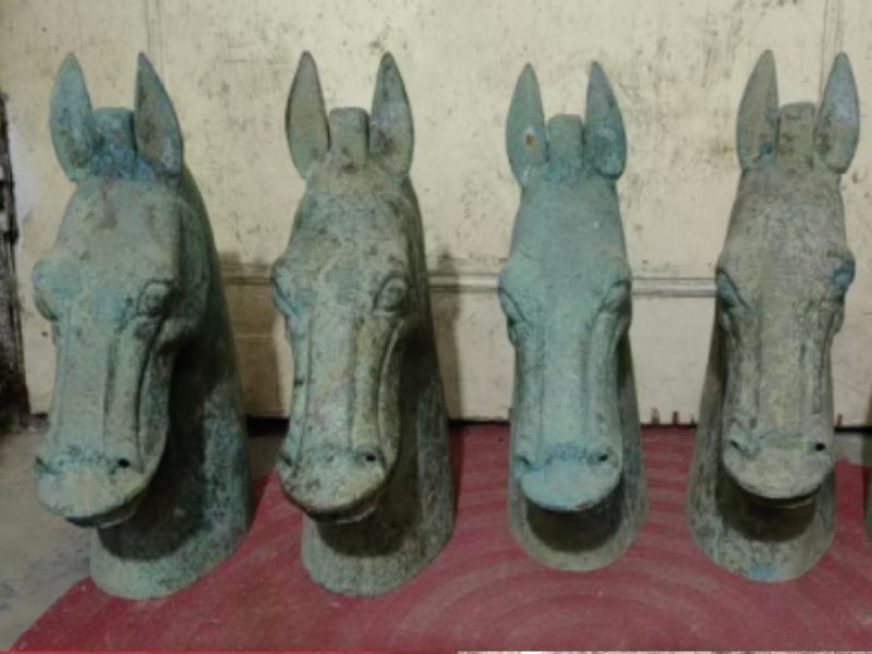 Tête de Cheval de la Dynastie Han en bronze patiné – Sculpture chinoise 37 cm
