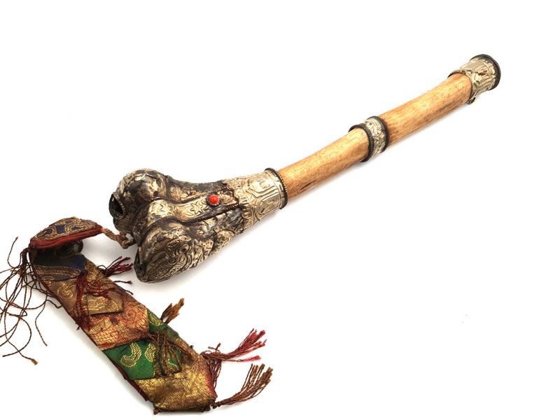 Tibetische Gaus - Kangling - Schamanisches Instrument 2