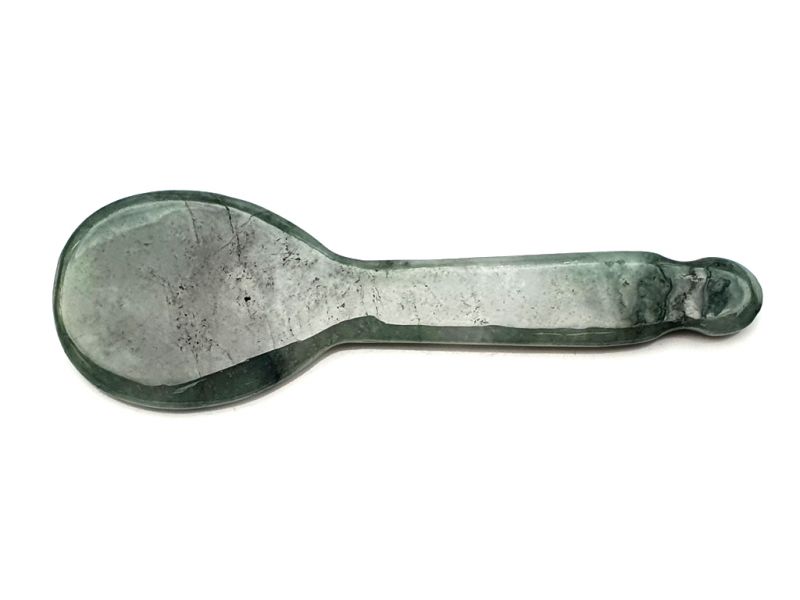 Traditional Chinese Medicine - Gua Sha Jade Spoon - Translucent green / Imperial green 1