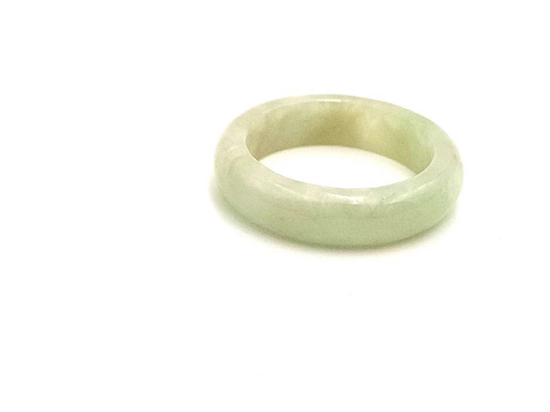 Translucent Green Jade Ring - Size 8,5 3