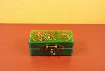 Très petite Boite Chinoise en Bois Verte Très petite Boite Chinoise en Bois Verte
