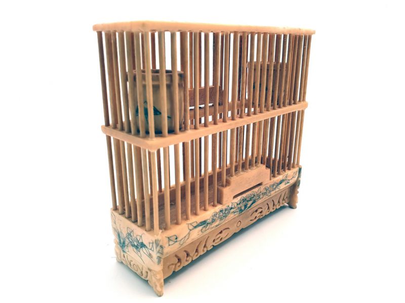 Click thumbnail to enlarge and hover over the picture to zoom Very Large Chinese bone crickets cage 3