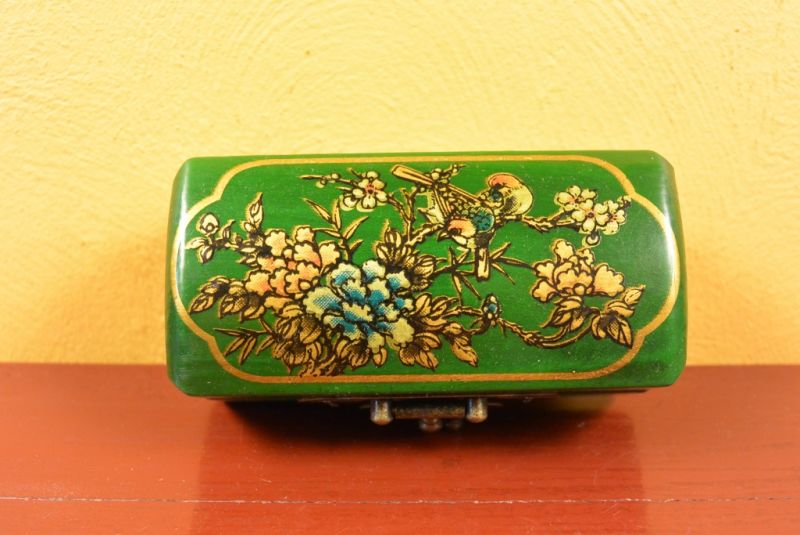 Very small Chinese Wooden Green Box 4