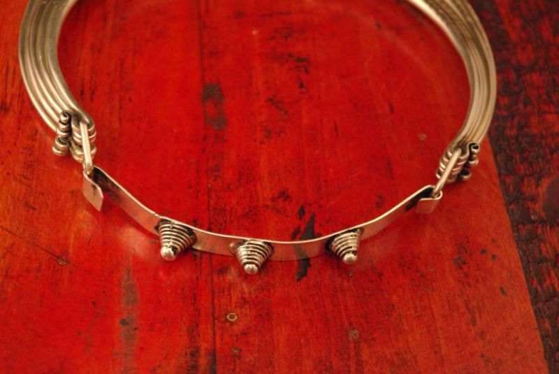 Kleine Miao Wendelring 5 Zeilen graviert 3
