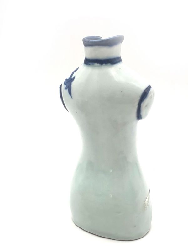 White Chinese Vase 3