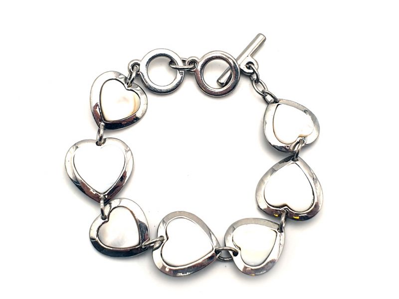 White Heart Bracelet 1