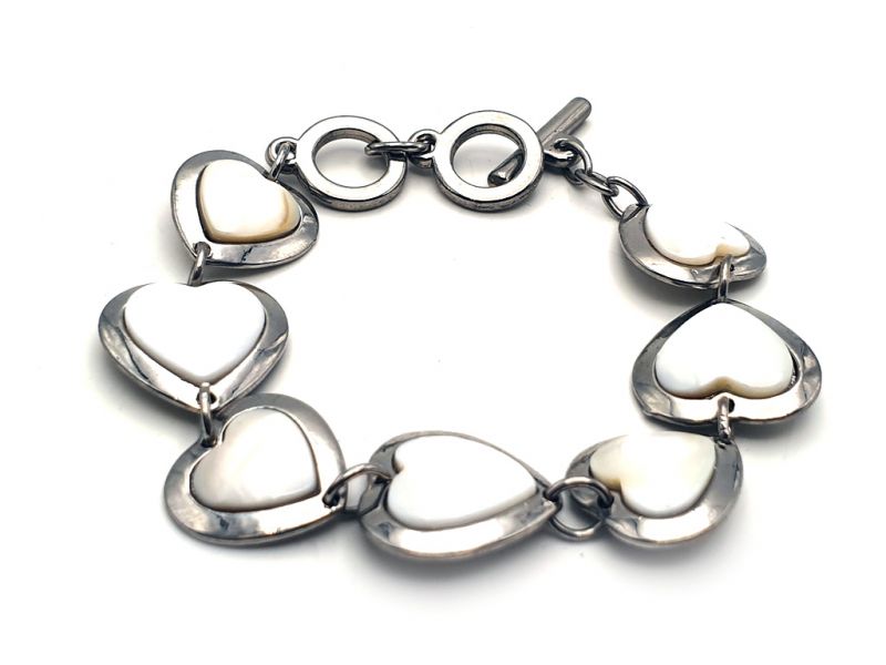 White Heart Bracelet 2